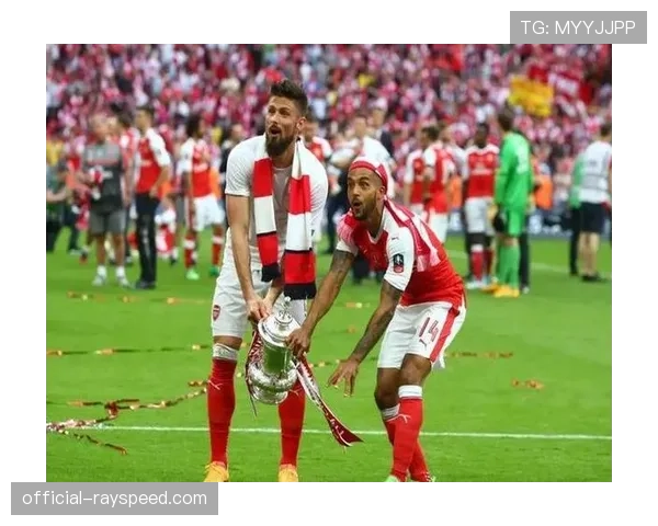 雷恩客战里尔，吉鲁对决旧主成焦点