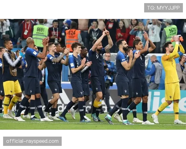 报道:法国业余联赛引入职业数据分析,重点监测边路活动热图 报道:法国业余联赛引入职业数据分析,重点监测边路活动热图